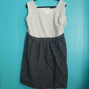 Monochrome midi dress Spring and summer wear